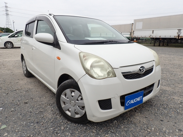 DAIHATSU MIRA 2010