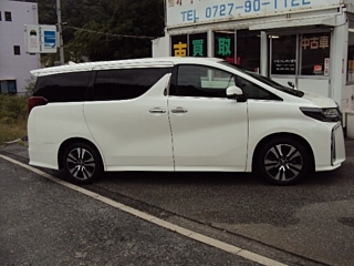TOYOTA ALPHARD 2023