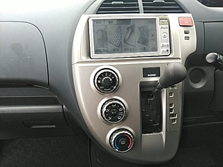 TOYOTA RACTIS 2010