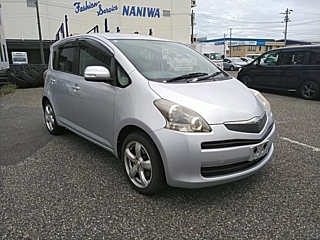 TOYOTA RACTIS 2010