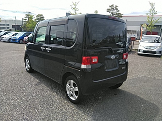 DAIHATSU TANTO 2010
