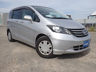 HONDA FREED 2009