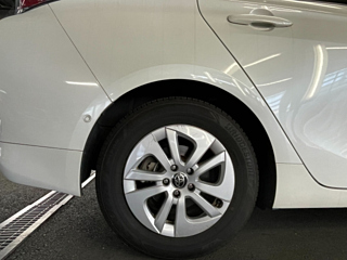 TOYOTA PRIUS 2018