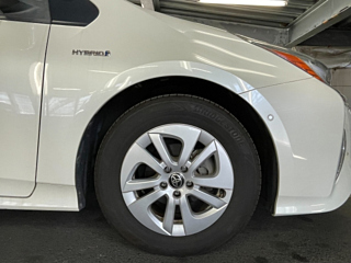 TOYOTA PRIUS 2018