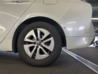 TOYOTA PRIUS 2016