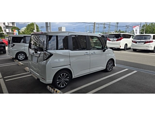 TOYOTA ROOMY 2023