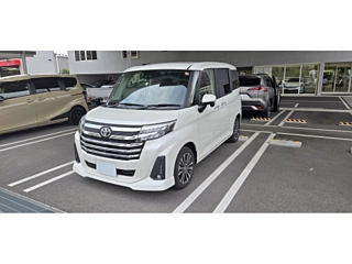 TOYOTA ROOMY 2023