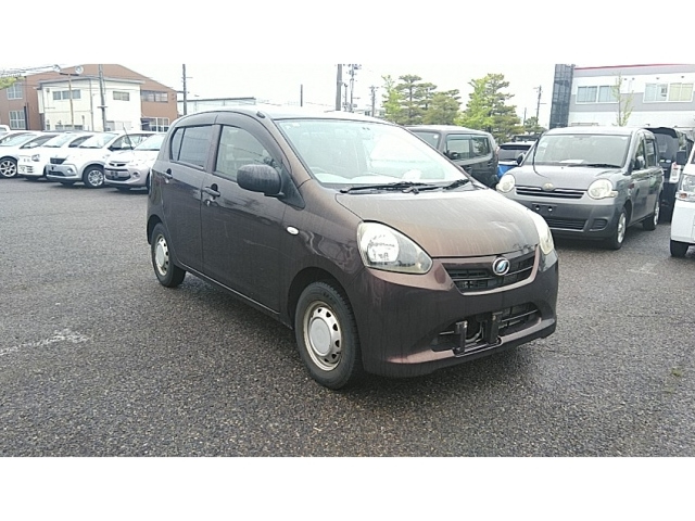 DAIHATSU MIRA E S 2012