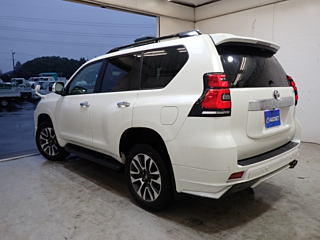 TOYOTA LAND CRUISER PRADO 2023