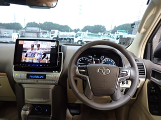 TOYOTA LAND CRUISER PRADO 2023