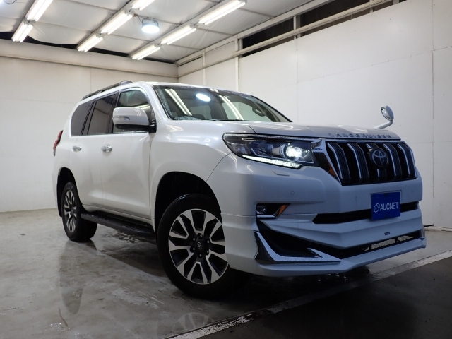 TOYOTA LAND CRUISER PRADO 2023