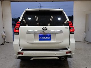 TOYOTA LAND CRUISER PRADO 2023