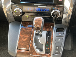 TOYOTA VELLFIRE 2018