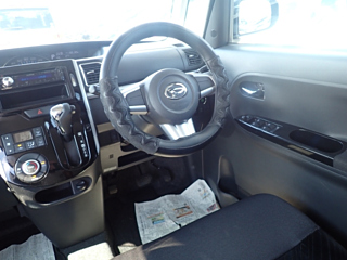 DAIHATSU TANTO 2014