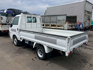 NISSAN VANETTE TRUCK 2013