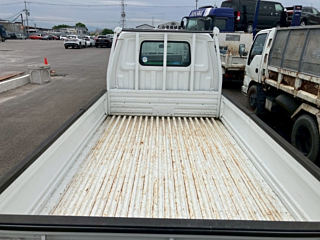 NISSAN VANETTE TRUCK 2013