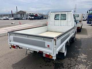 NISSAN VANETTE TRUCK 2013