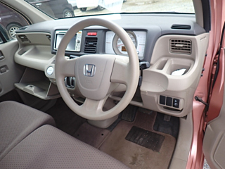 HONDA LIFE 2010