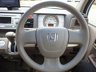 HONDA LIFE 2010
