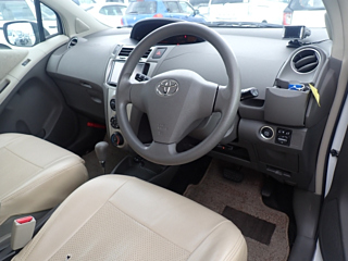 TOYOTA VITZ 2008