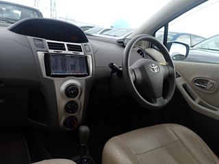 TOYOTA VITZ 2008