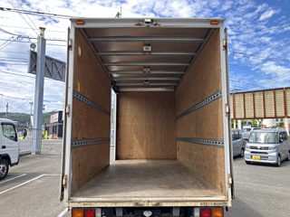 MITSUBISHI CANTER 2011