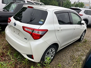 TOYOTA VITZ 2018