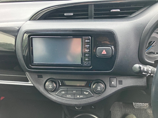 TOYOTA VITZ 2018