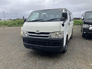 TOYOTA REGIUS ACE VAN 2010