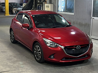 MAZDA DEMIO 2015