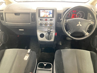 MITSUBISHI DELICA D5 2012