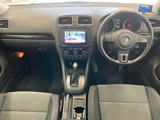 VOLKSWAGEN GOLF 2012