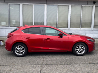 MAZDA AXELA 2017