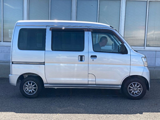DAIHATSU HIJET VAN 2017