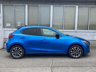 MAZDA DEMIO 2015