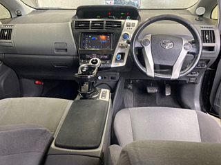 TOYOTA PRIUS ALPHA 2012