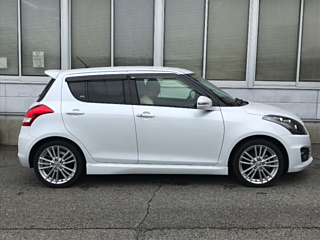 SUZUKI SWIFT 2012