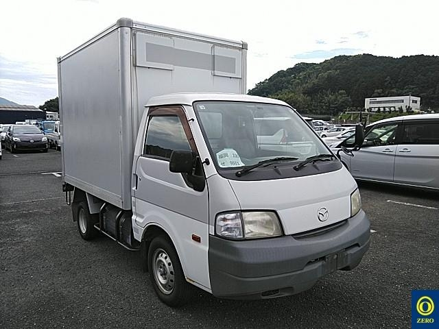 MAZDA BONGO 2013