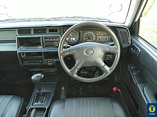 TOYOTA CROWN COMFORT 2013