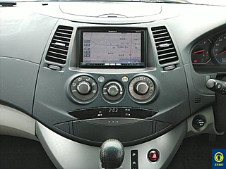 MITSUBISHI GRANDIS 2009