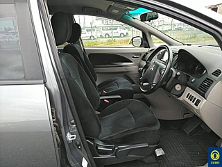 MITSUBISHI GRANDIS 2009