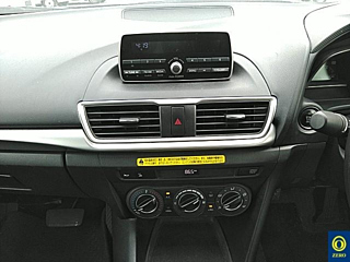 MAZDA AXELA 2017