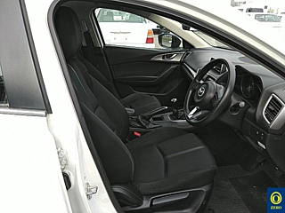 MAZDA AXELA 2017