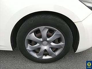 MAZDA AXELA 2017