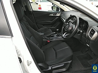 MAZDA AXELA 2017