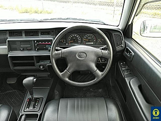 TOYOTA CROWN COMFORT 2016