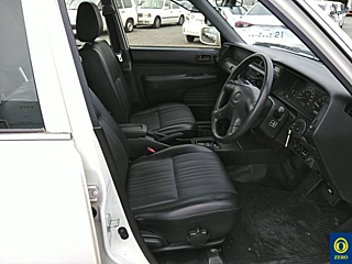 TOYOTA CROWN COMFORT 2016