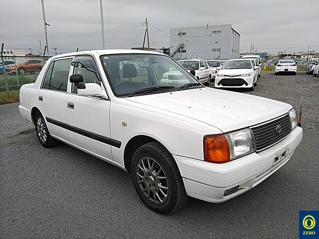 TOYOTA CROWN COMFORT 2016