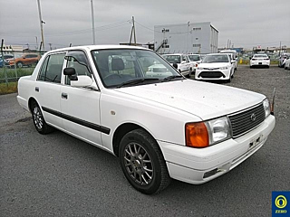 TOYOTA CROWN COMFORT 2016