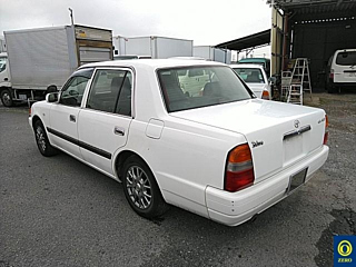 TOYOTA CROWN COMFORT 2016